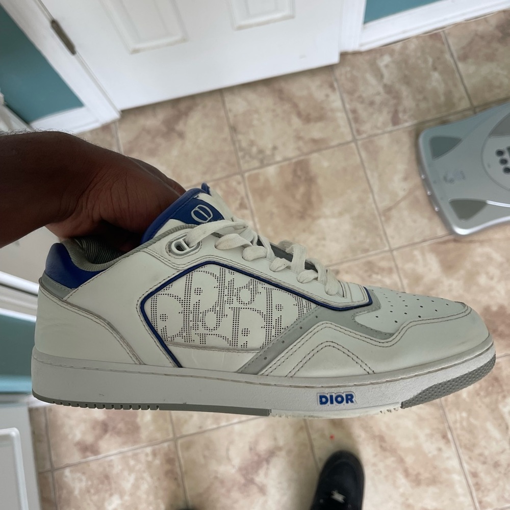 Used DiorB27 White And Purple Smooth Calfskin With White Dior Leather Sneakers. - Picture 8 of 10